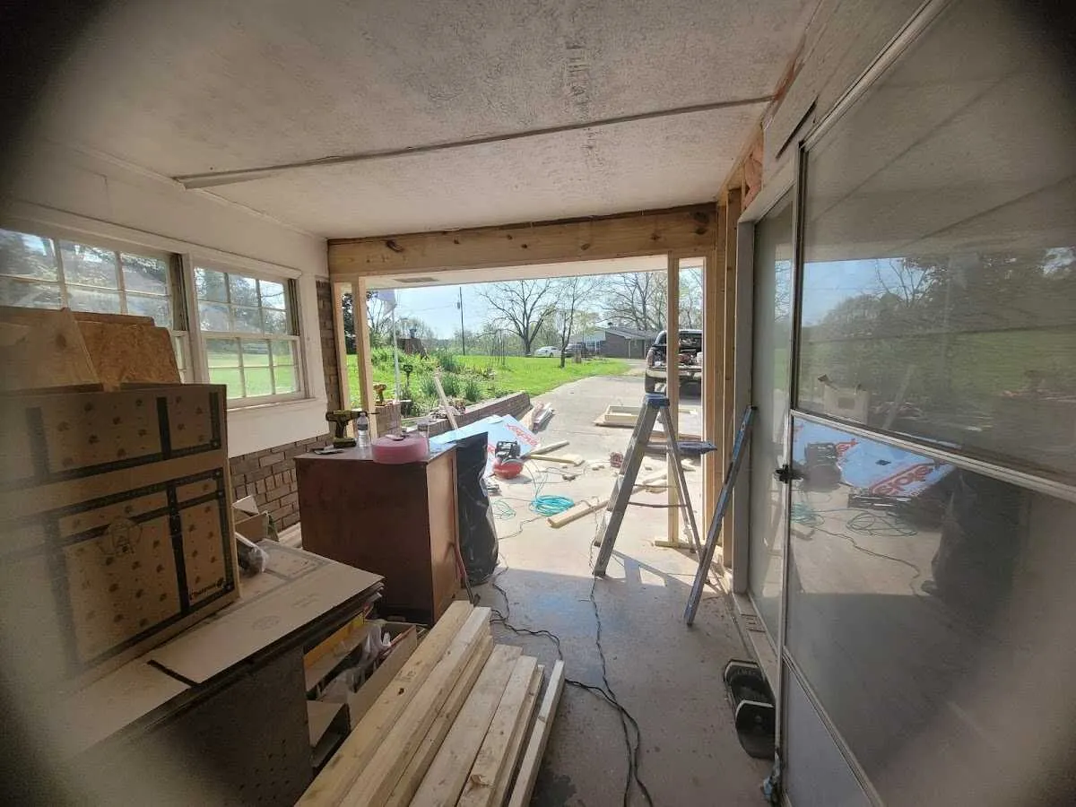 Air movers and dehumidifier for Water Mitigation Services in Ridgeway